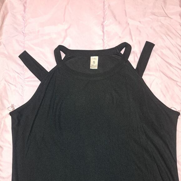 Ladies Small Black Cut Out Sleeve Top Shirt - Picture 6 of 8